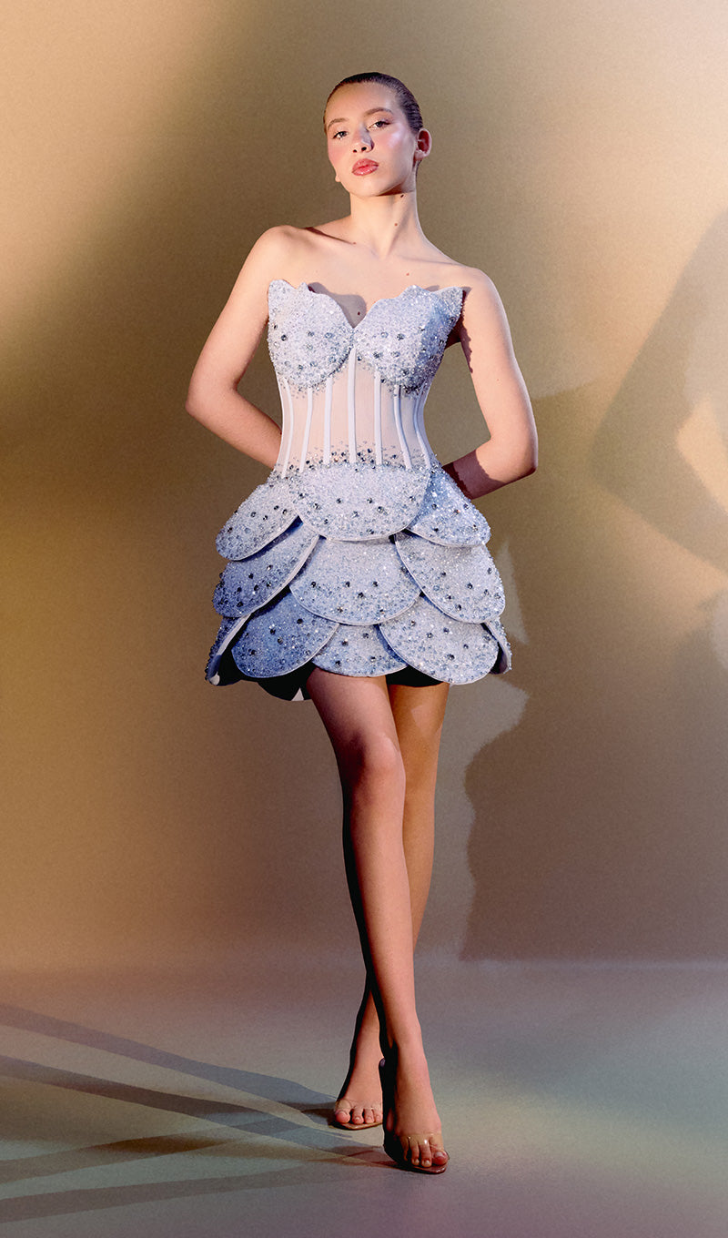 Look 11
