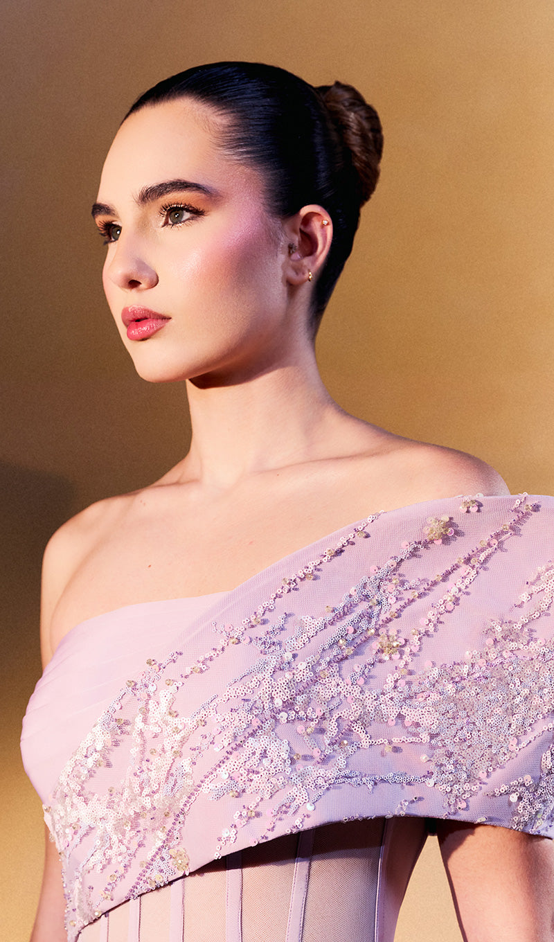 Look 16